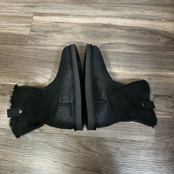 Ugg Australia Women's Sequoia Water Resistant Boots Size 6 - Picture 5 of 6